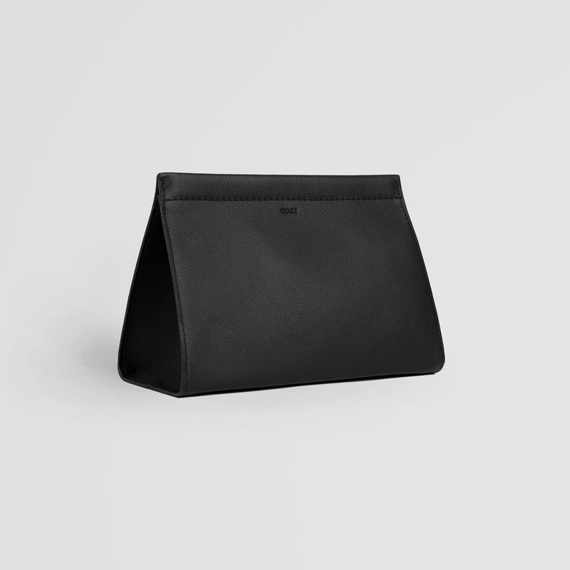 Minimalist leather dopp kit. Leather toiletry bag for men. Black color.