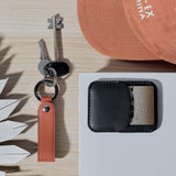 Black card holder wallet with brown keyring